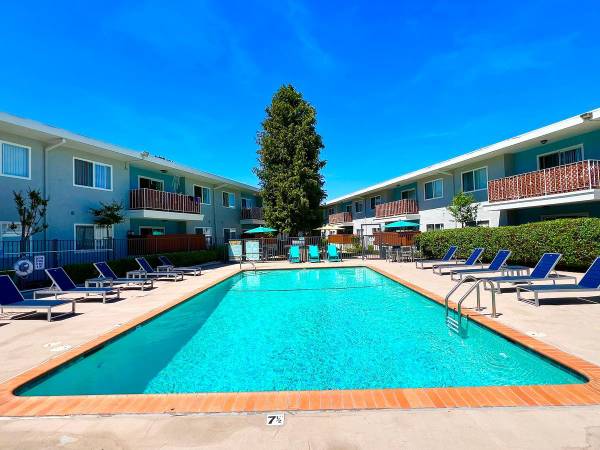 Inviting 2 BR-Upgraded Finishes & Dual Pools, Claim Yours Today!