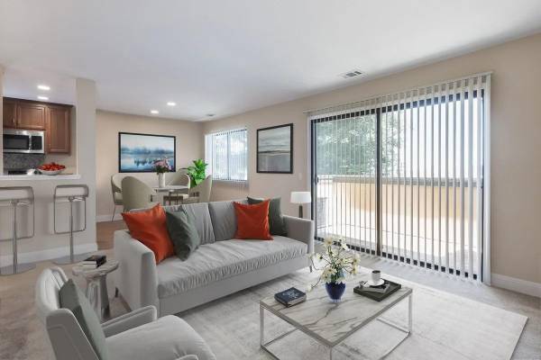 TMLP 12-mo. | Inviting 1 BR with Pool & Balcony - Walk to Shops!