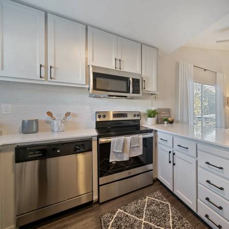Vallejo Apartments with Vaulted Ceilings and Bay Views
