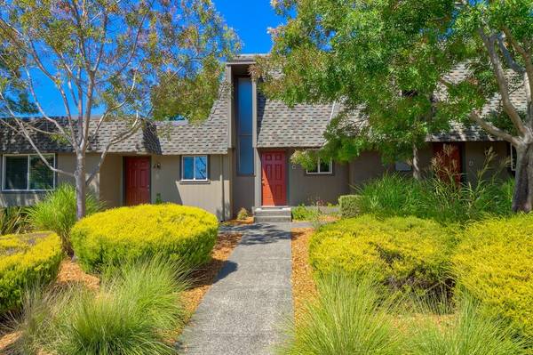AMAZING 2-STORY w/YARD & STORAGE!